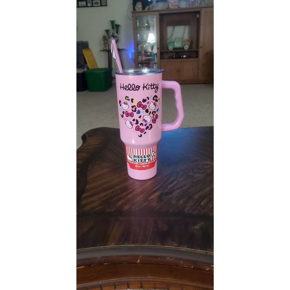 NWT SILVER BUFFALO HELLO KITTY TUMBLER
